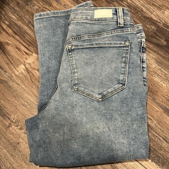 Cropped Stretch Denim - Picture 6 of 6